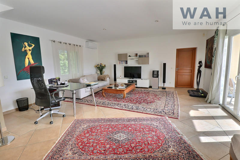 Maison - 197 m² - 5 pièces