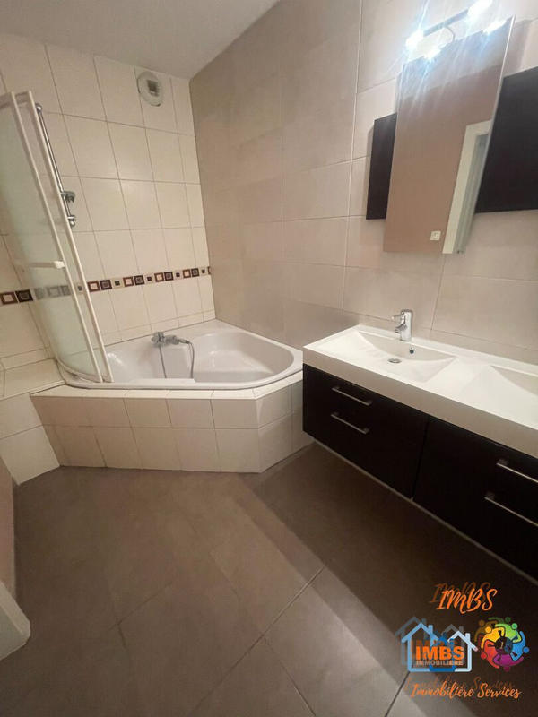 Appartement - 83 m² - 3 pièces