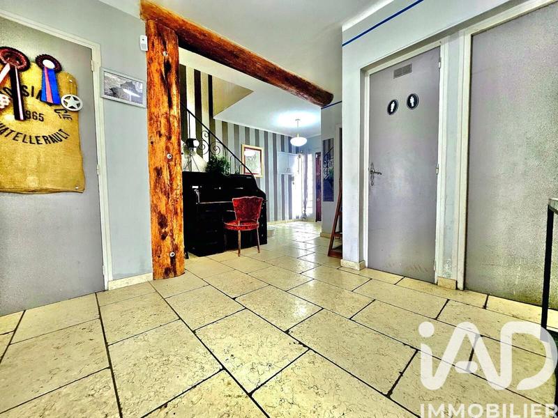 Maison - 181 m² - 7 pièces