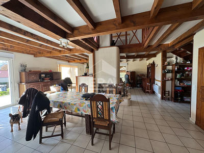 Maison - 152 m² - 5 pièces