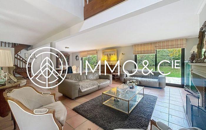 Maison - 165 m² - 6 pièces