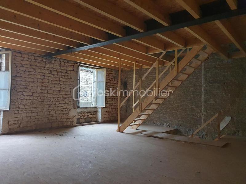 Maison de ville - 195 m² - 1 pièce