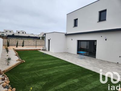 Maison - 104 m² - 4 pièces