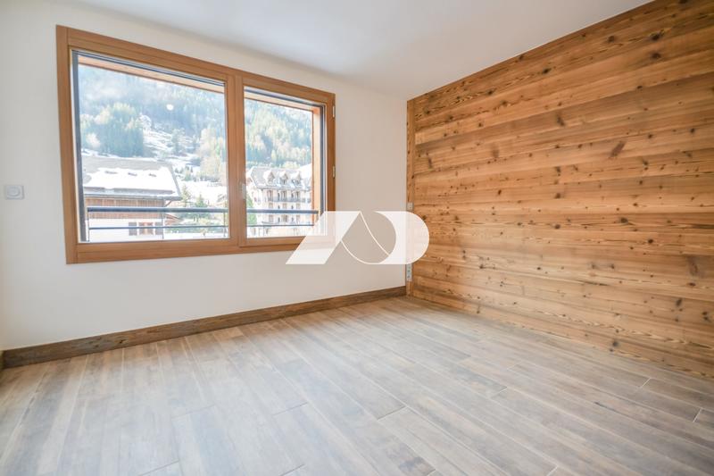 Appartement - 151 m² - 6 pièces