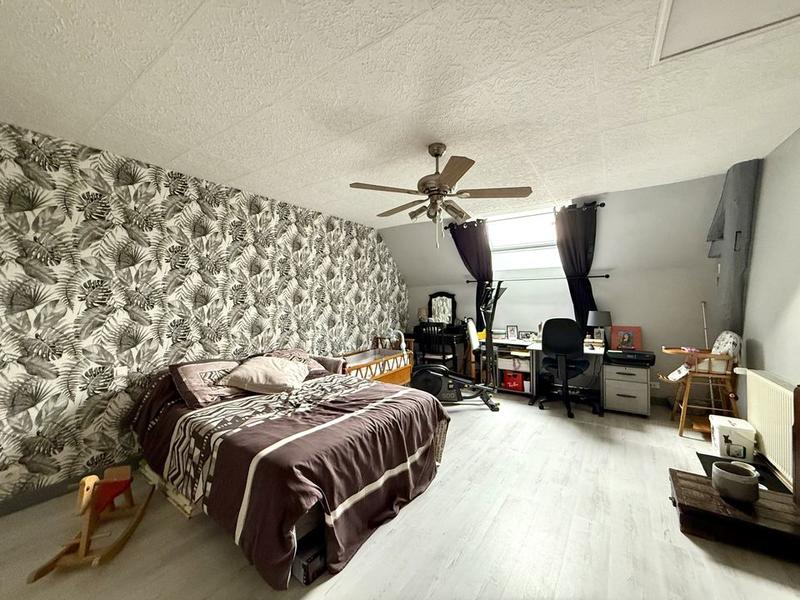 Maison - 163 m² - 7 pièces