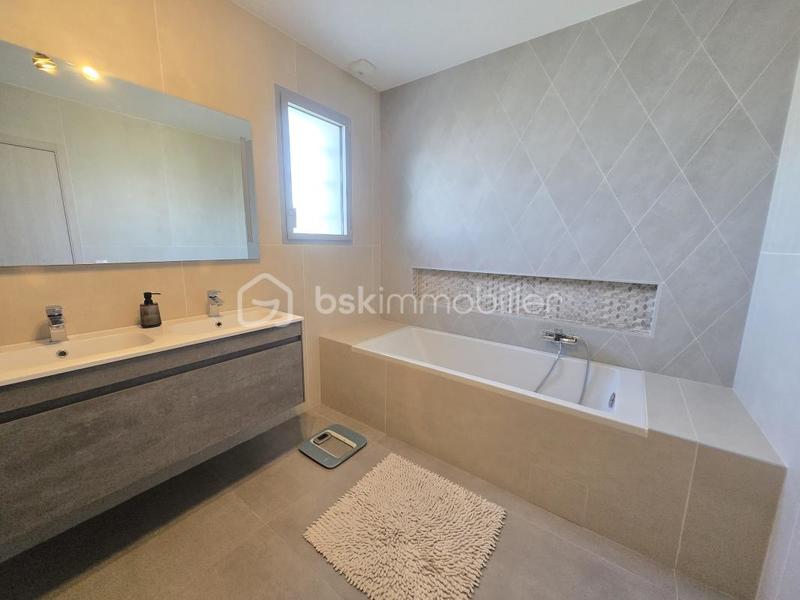 Maison - 131 m² - 5 pièces