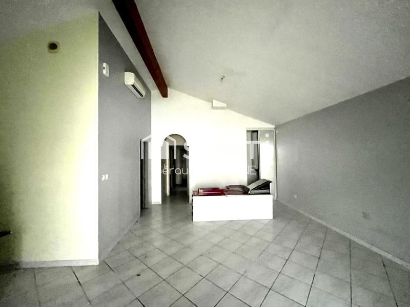 Local commercial - 95 m² - 4 pièces