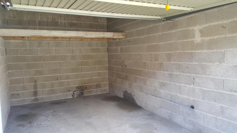 Parking / Garage - 15 m²