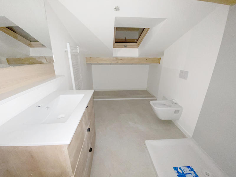 Maison - 92 m² - 4 pièces