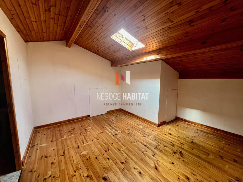 Maison - 166 m² - 6 pièces