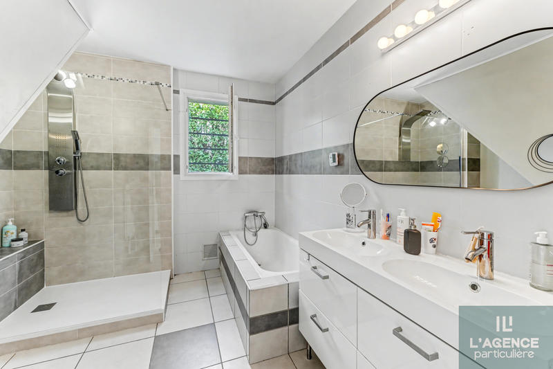 Maison - 103 m² - 4 pièces