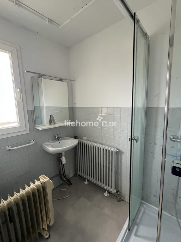 Maison - 204 m² - 9 pièces