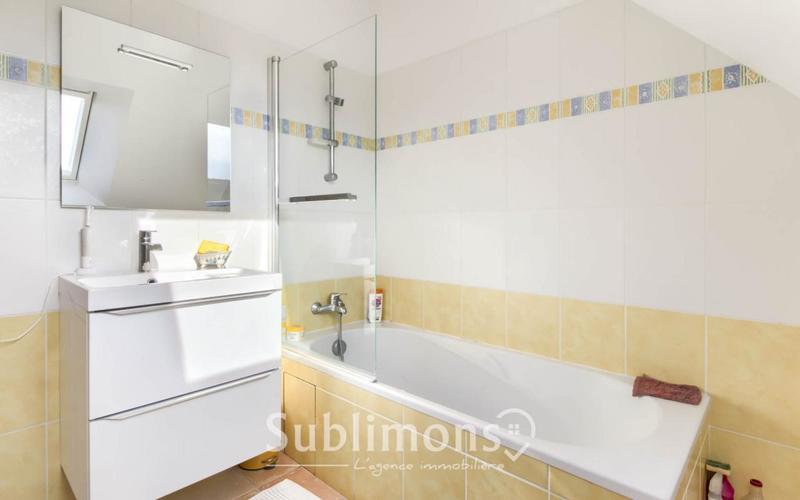 Maison - 86 m² - 5 pièces