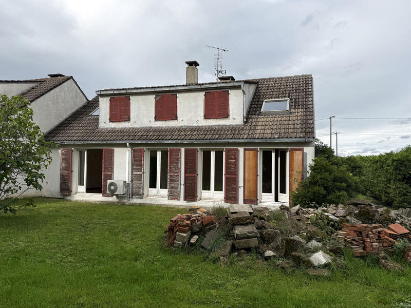 Maison - 149 m² - 9 pièces