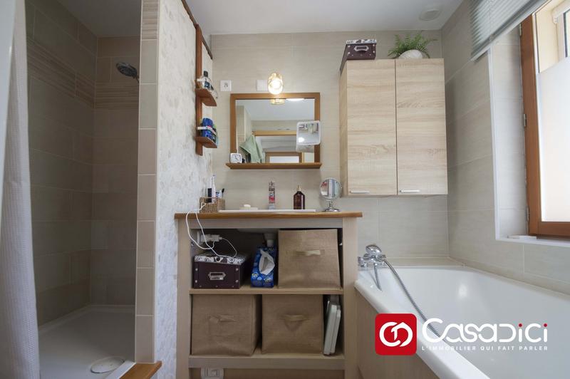 Maison - 90 m² - 6 pièces