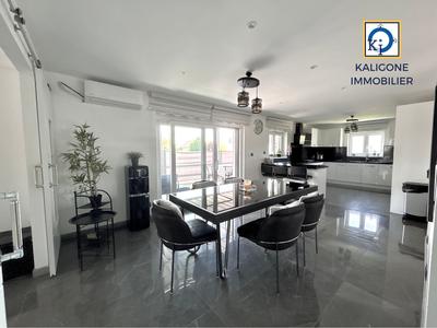 Maison - 150 m² - 6 pièces