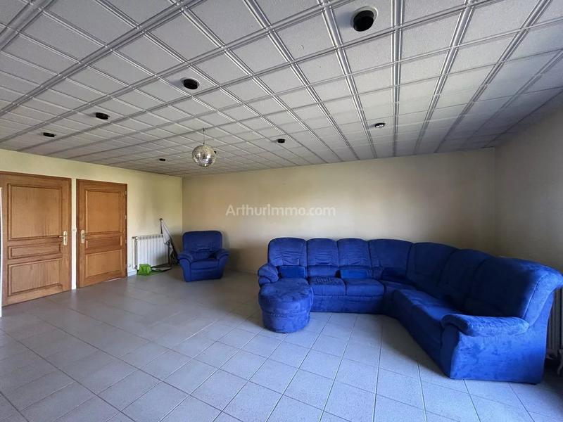 Maison - 234 m² - 9 pièces