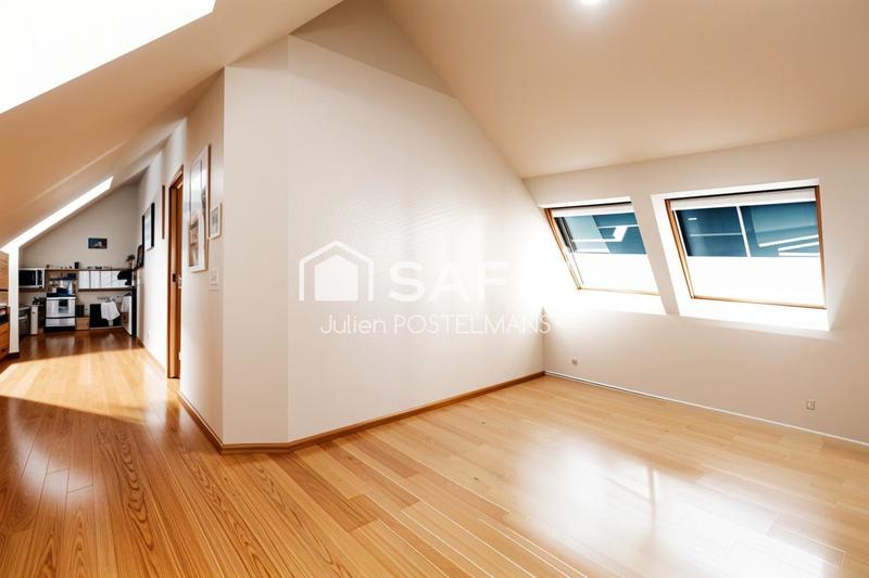 Propriété - 203 m² - 9 pièces