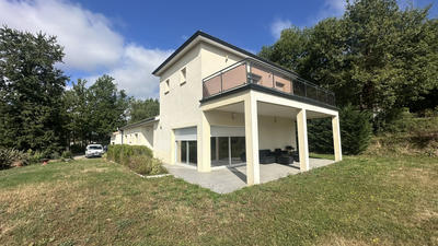 Maison - 167 m² - 5 pièces