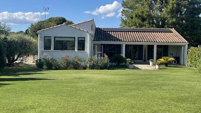 Maison - 205 m² - 7 pièces