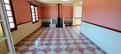 Maison - 205 m² - 8 pièces