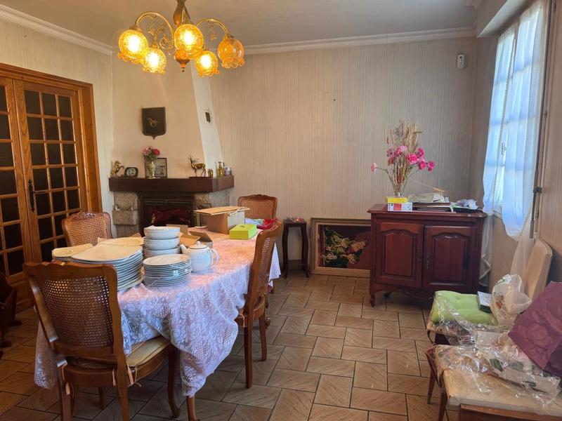 Maison - 101 m² - 5 pièces