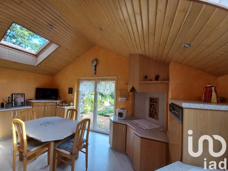 Maison - 265 m² - 8 pièces