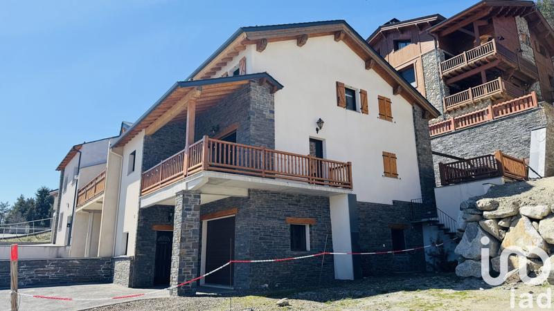 Maison - 209 m² - 7 pièces