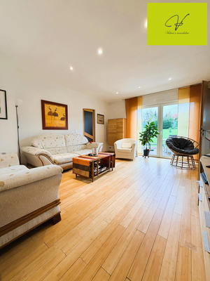 Maison - 200 m² - 5 pièces