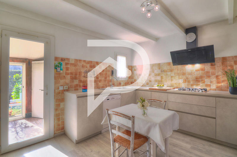 Villa - 100 m² - 4 pièces