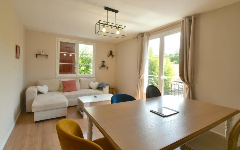 Appartement - 99 m² - 5 pièces