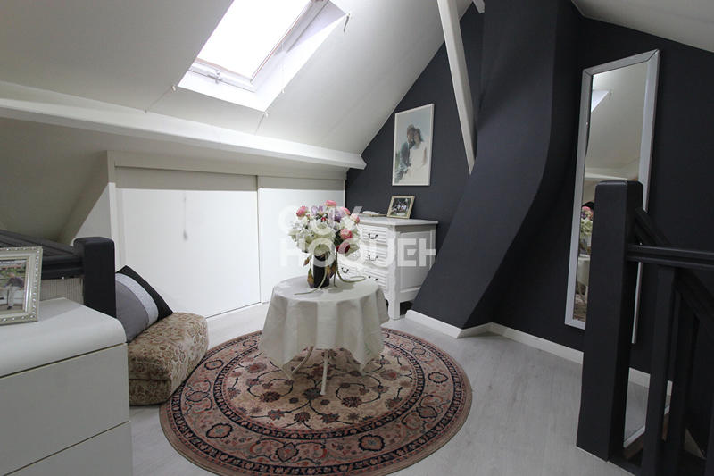 Maison - 180 m² - 7 pièces