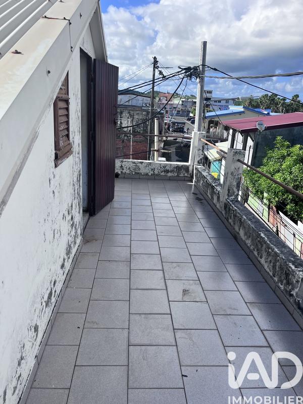 Maison - 250 m² - 8 pièces