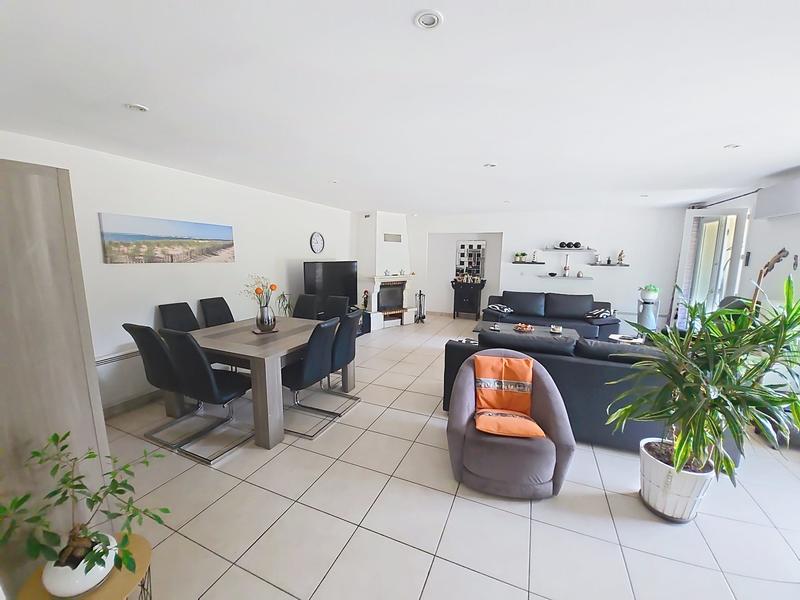 Maison - 147 m² - 6 pièces