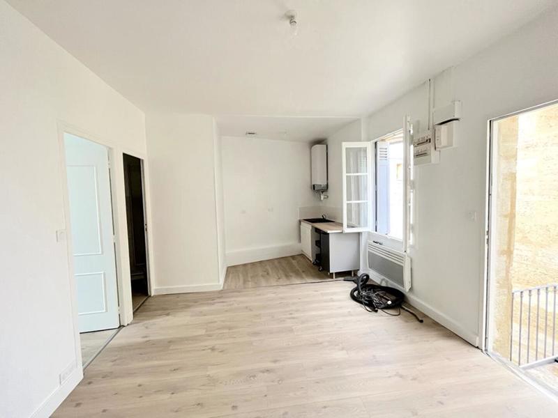 Immeuble - 82 m² - 5 pièces