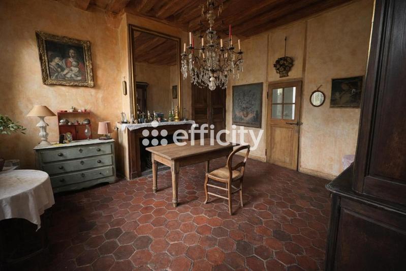 Maison - 200 m² - 8 pièces