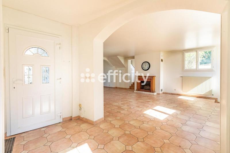 Maison - 155 m² - 6 pièces