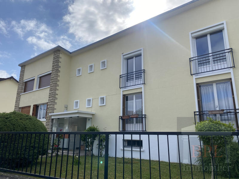 Appartement - 93 m² - 4 pièces