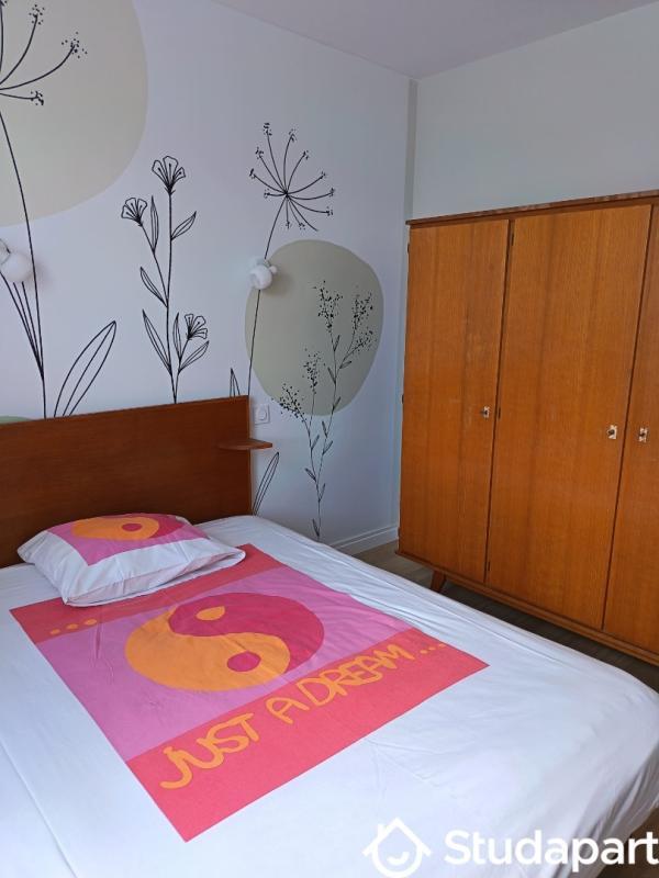 Chambre - 11 m² - 1 pièce