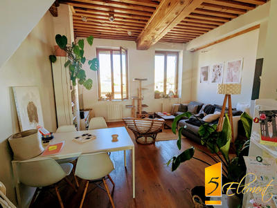 Appartement - 60 m² - 2 pièces