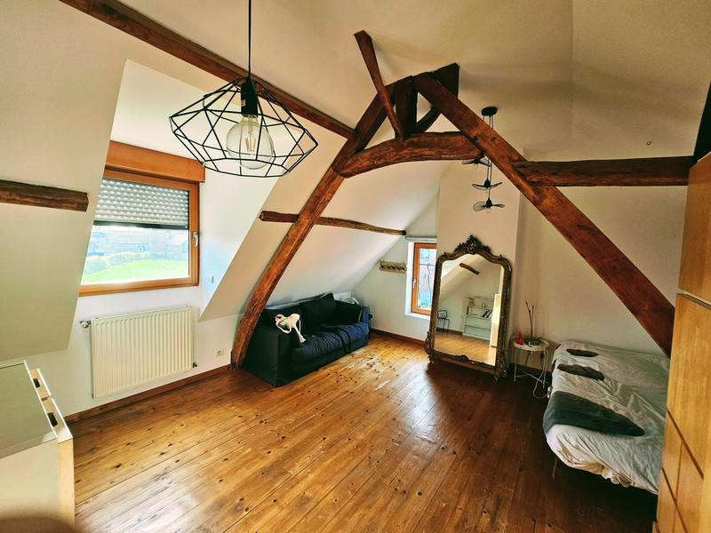 Maison - 250 m² - 9 pièces