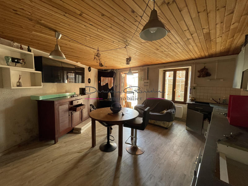 Maison de village - 80 m² - 3 pièces