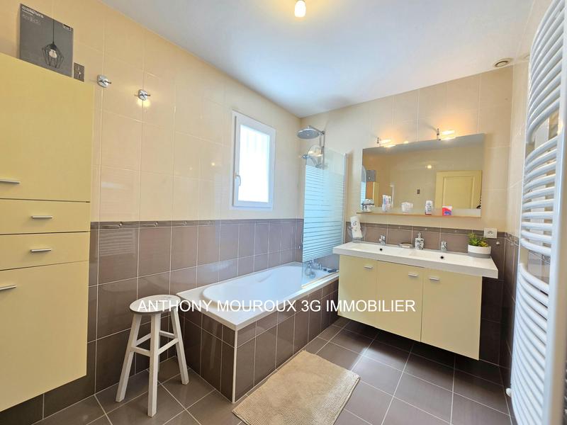 Maison - 162 m² - 6 pièces