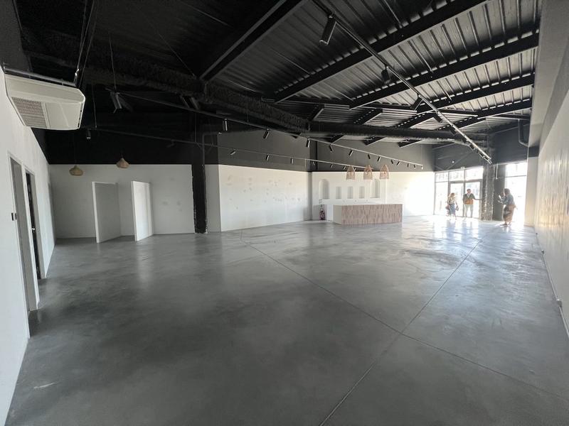 Local commercial - 203 m² - 3 pièces