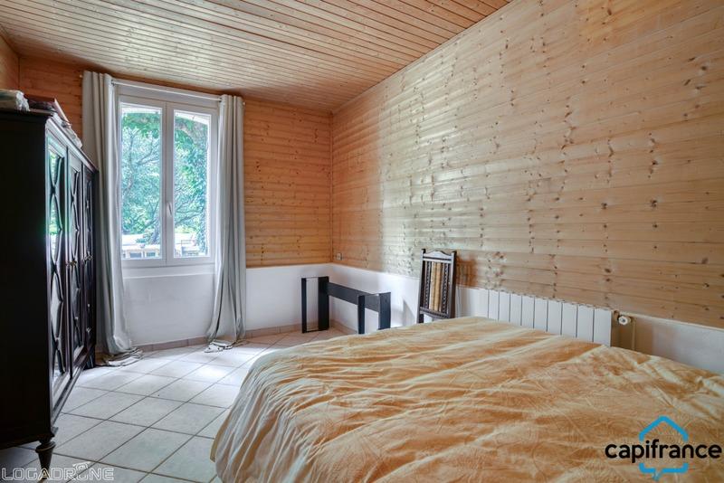 Maison - 190 m² - 9 pièces