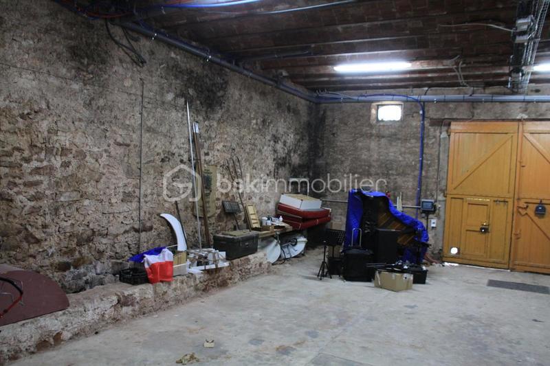 Maison - 350 m² - 15 pièces