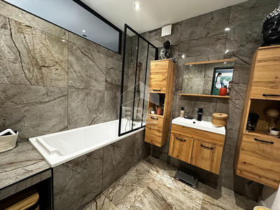 Appartement - 87 m² - 3 pièces