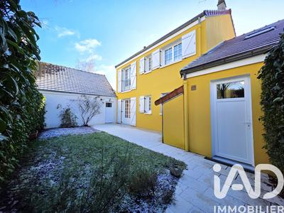 Maison - 148 m² - 8 pièces