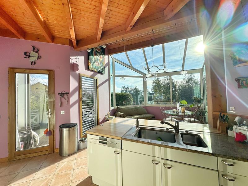 Maison - 230 m² - 6 pièces