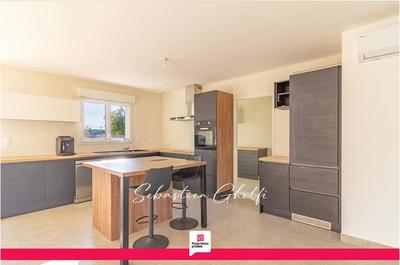 Maison - 114 m² - 5 pièces